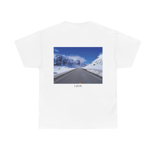 Tee-shirt Mura Løve, inspiré de la Norvège — porté