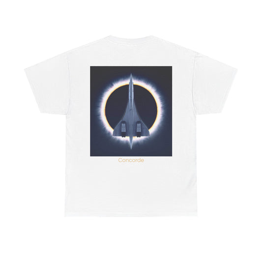 Tee-shirt Mura Concorde, inspiré du supersonique français — porté