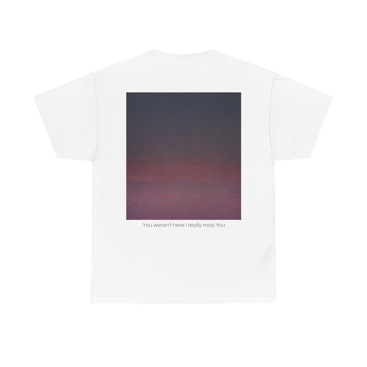 Tee-shirt blanc Mura, œuvre You Weren't Here I Really Miss You — porté