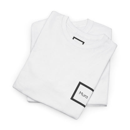 Tee-shirt blanc Mura, œuvre Stardustphère — porté