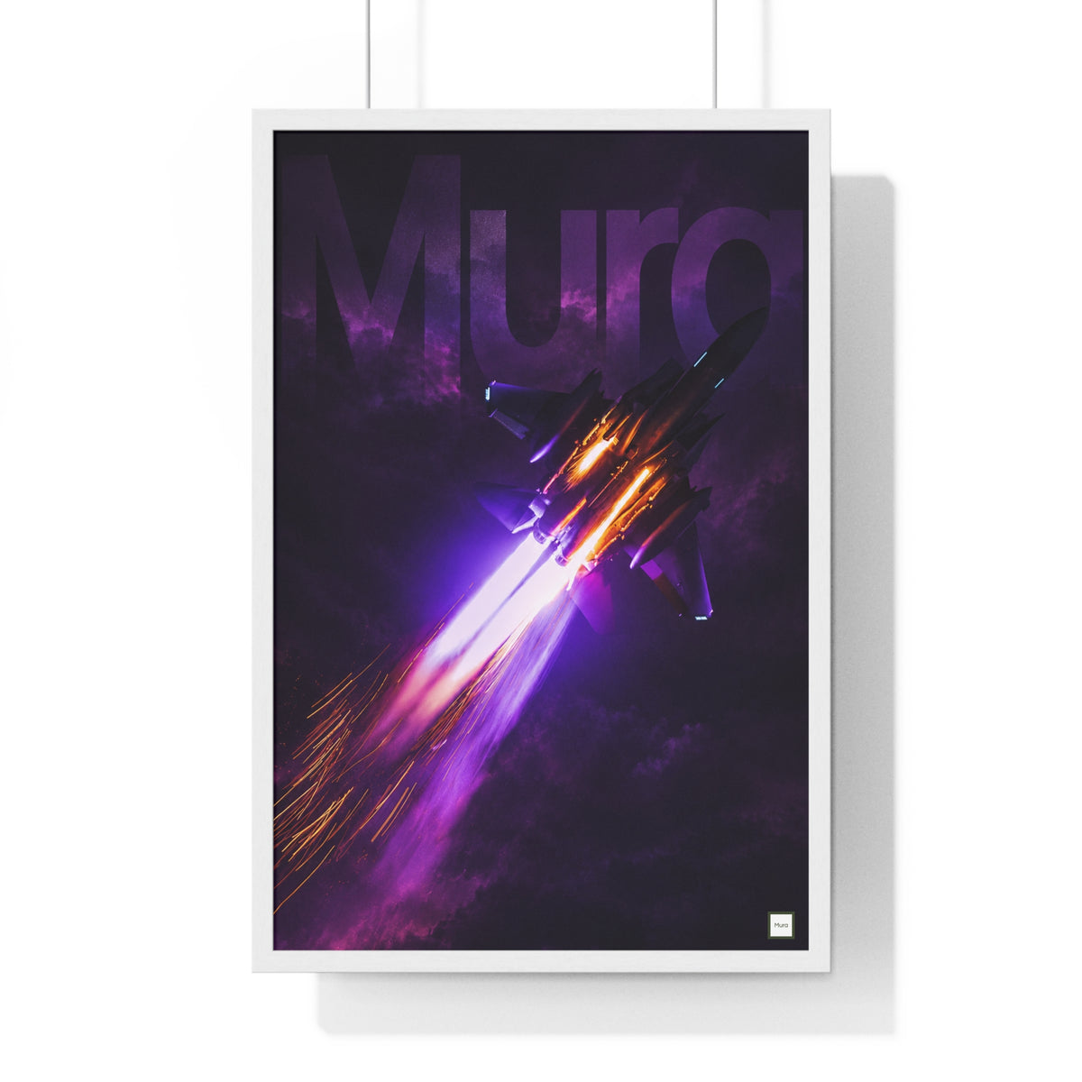 Poster encadré Décollage de Mura : avion de chasse et traînée de feu dans un ciel violet
