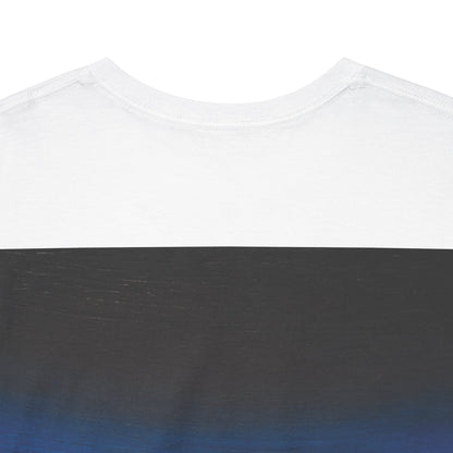 Tee-shirt blanc Mura, œuvre Stardustphère — porté